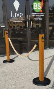 natural post and rope stanchions
